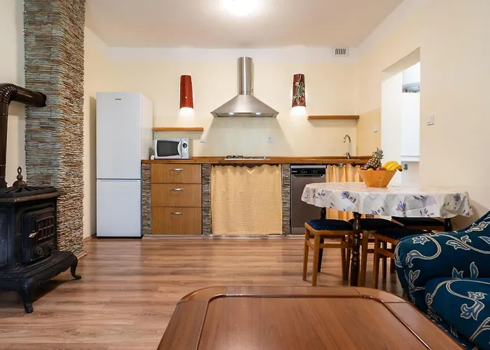 Casa Porozina - Cozy & - Paradise 300m דירה